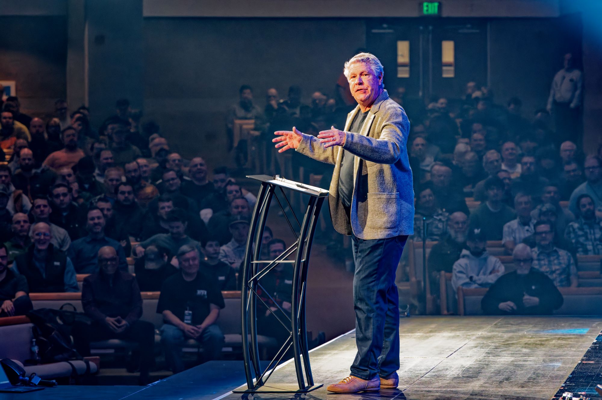L1000133_SS_2 Steve Sonderman speaking at the 2025 No Regrets Conference